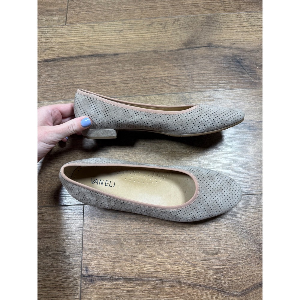 VanEli Taupe Perforated Suede Ballet Flats Pointed Toe Block Heel Womens 7.5